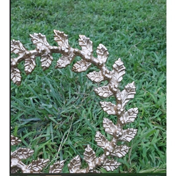 Two golden Metal hanging wall decoration discharger circles 7" - Picture 5 of 5